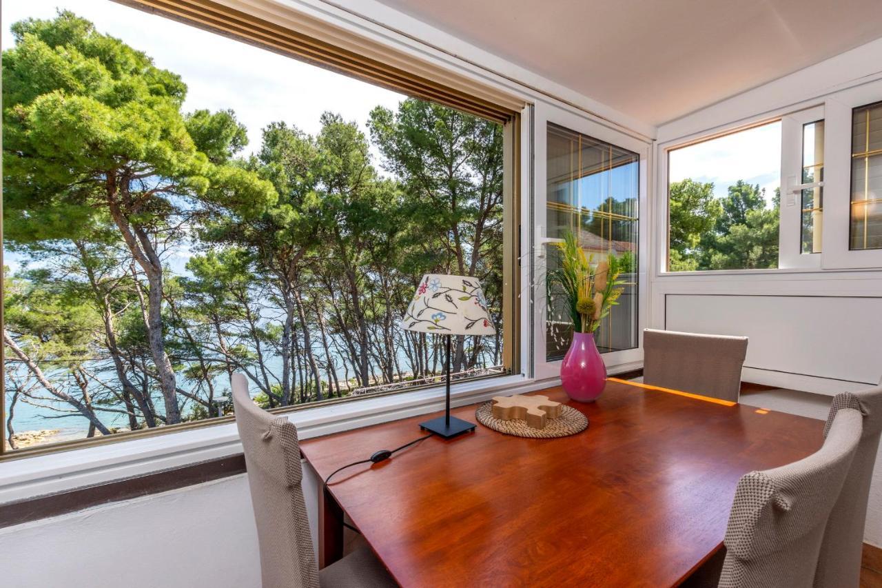 Janus Apartments 耶尔萨 外观 照片